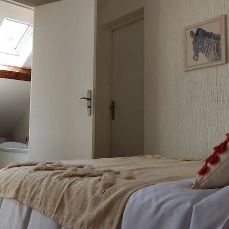 Charmante Maison Cosy A Villabe-Hyper Centre-Gare-Wifi Экстерьер фото